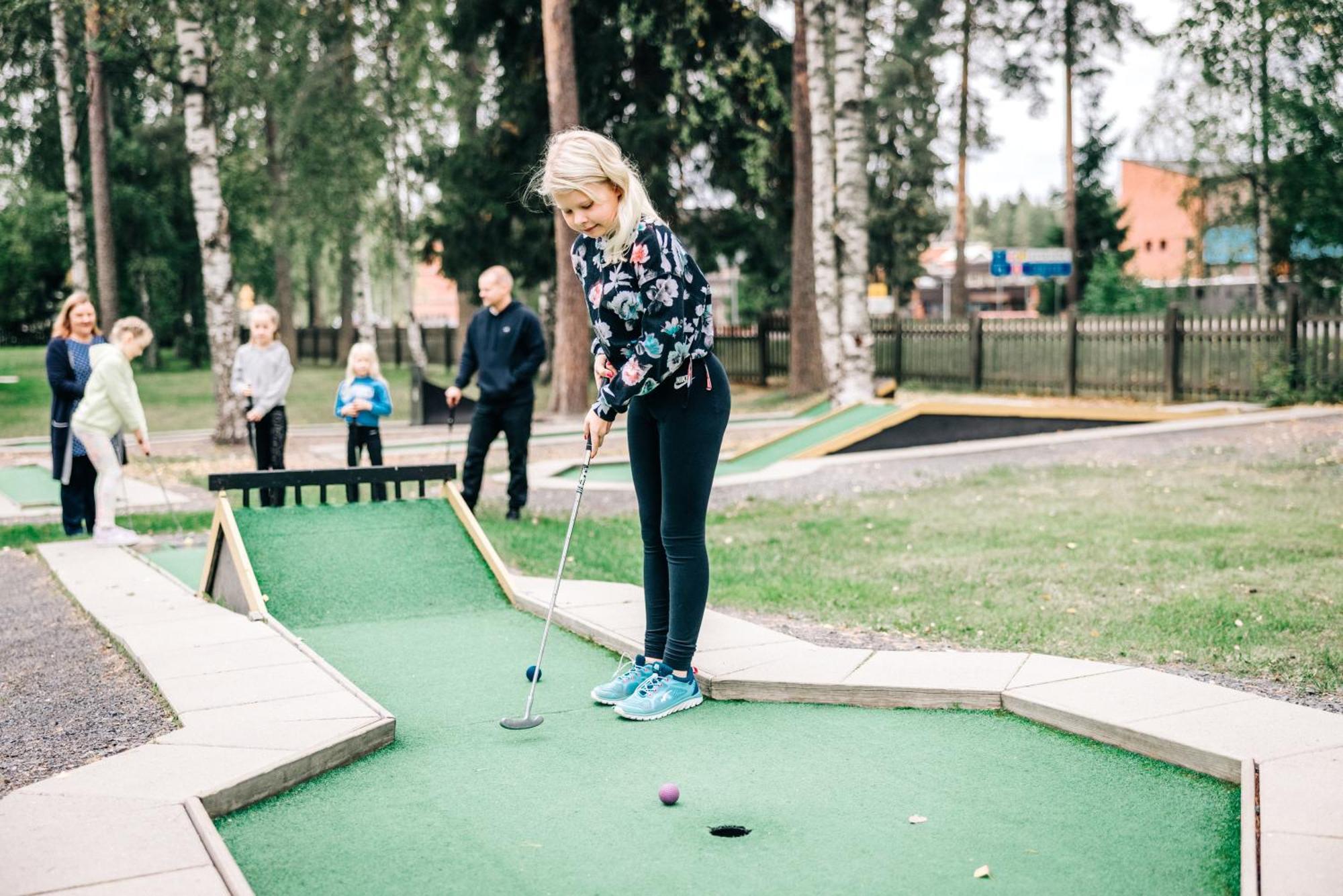 Seinaejoen Leirintaealue Hotel Seinäjoki Екстериор снимка